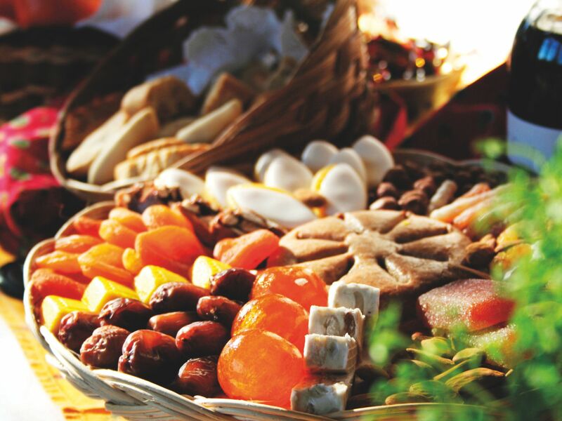 La veillée calendale : les traditions sacrées et gourmandes du Noël Provençal.