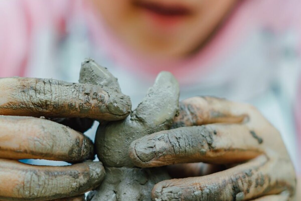 Pichoun&rsquo;ventures de printemps : L&rsquo;argile au bout des doigts