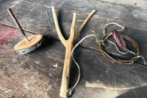 Les mercredis des enfants – jeux et jouets en bois et carnet de vacances, les 5 sens