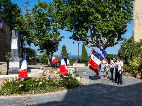 Commémoration de la journée nationale du souvenir des victimes et héros de la déportation