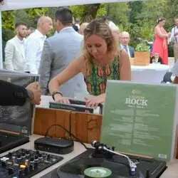 Soirée d&rsquo;été à la plage : Bar à Vinyles