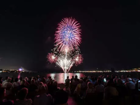 Feu d&rsquo;artifice aux Prairies de la Mer