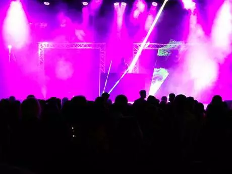 Summer DJ&rsquo; White Party