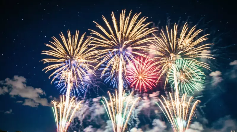 Feu d&rsquo;artifice à Cogolin — Soirée DJ aux flambeaux, vendredi 7 août