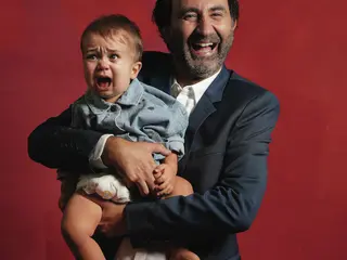 Humour : Mathieu Madenian – A Pleurer De Rire